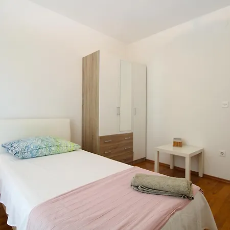 House Orbanin 1092 *