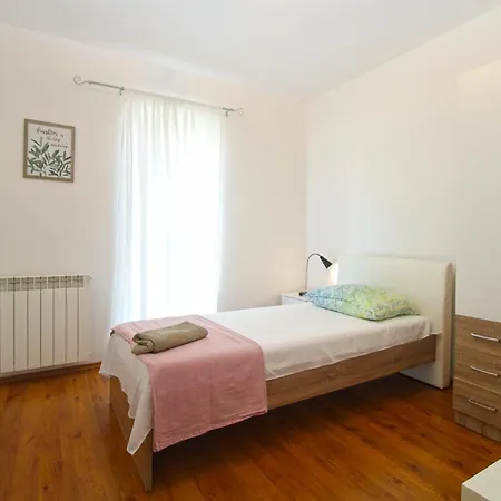 House Orbanin 1092 *