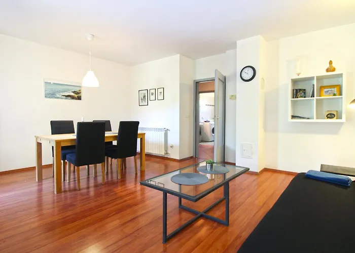 House Orbanin 1092 Vikendica Pula