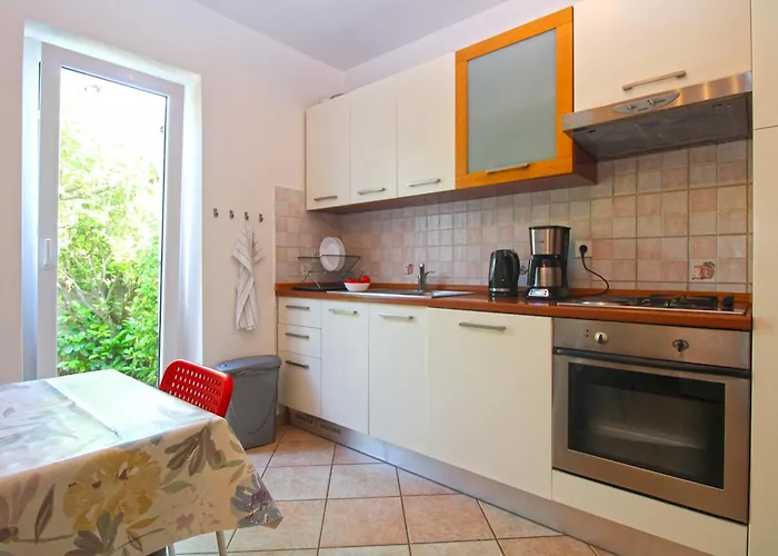 House Orbanin 1092 Vikendica