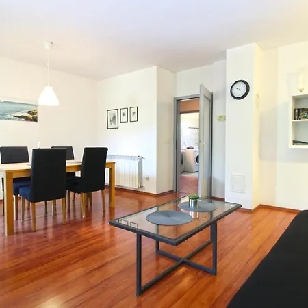 House Orbanin 1092 Holiday home Pula