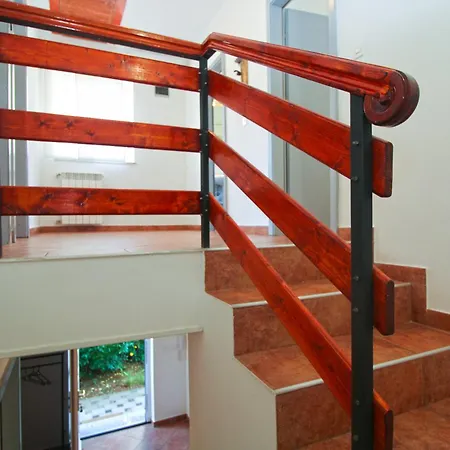 House Orbanin 1092 Holiday home Pula