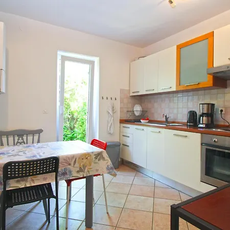 House Orbanin 1092 Pula