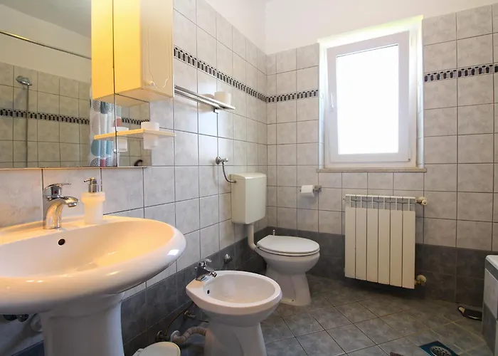 House Orbanin 1092 בית נופש *